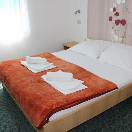 Pansion Nikica Kozina Bed & Breakfast Medjugorje Exterior photo
